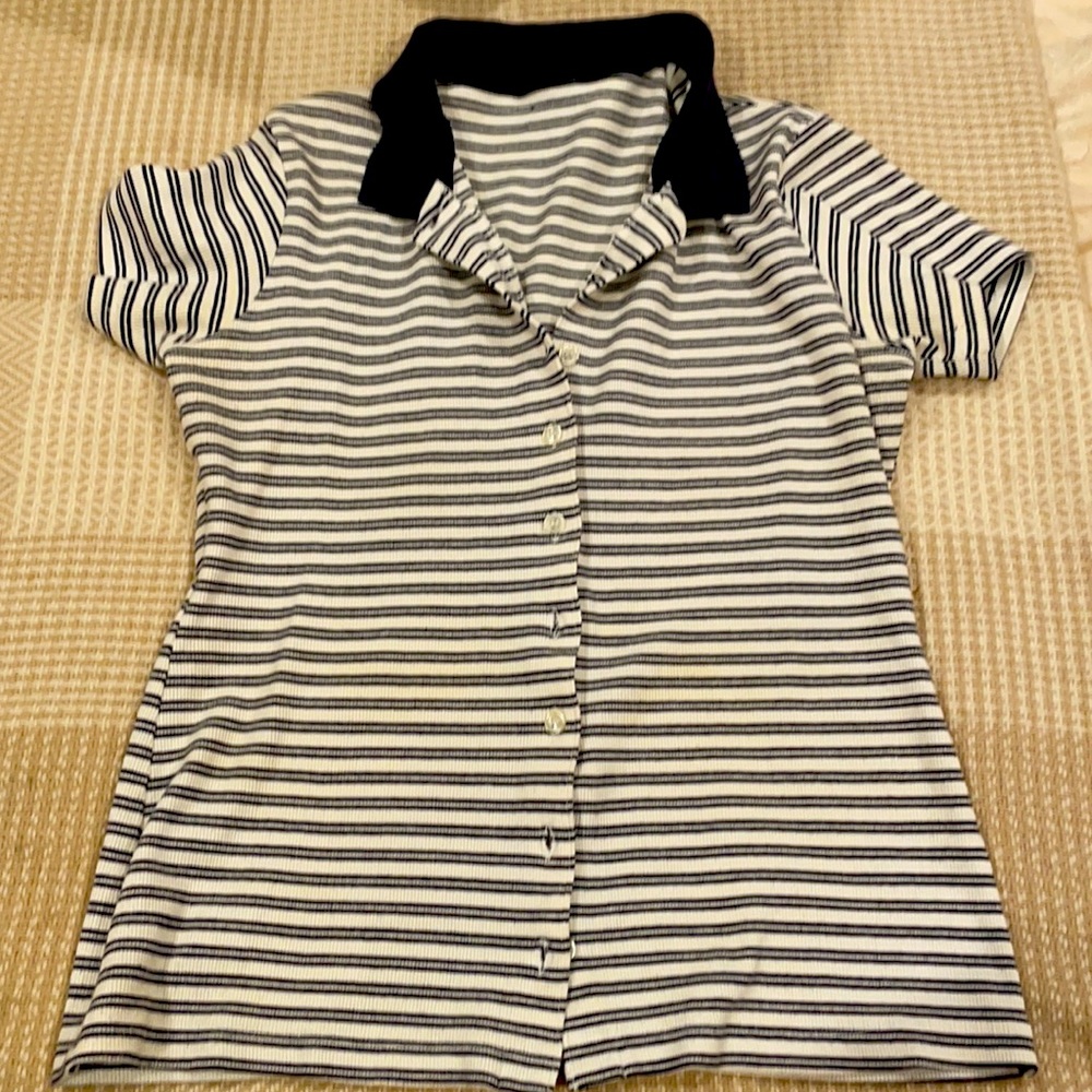 Vintage top with collar & stripes